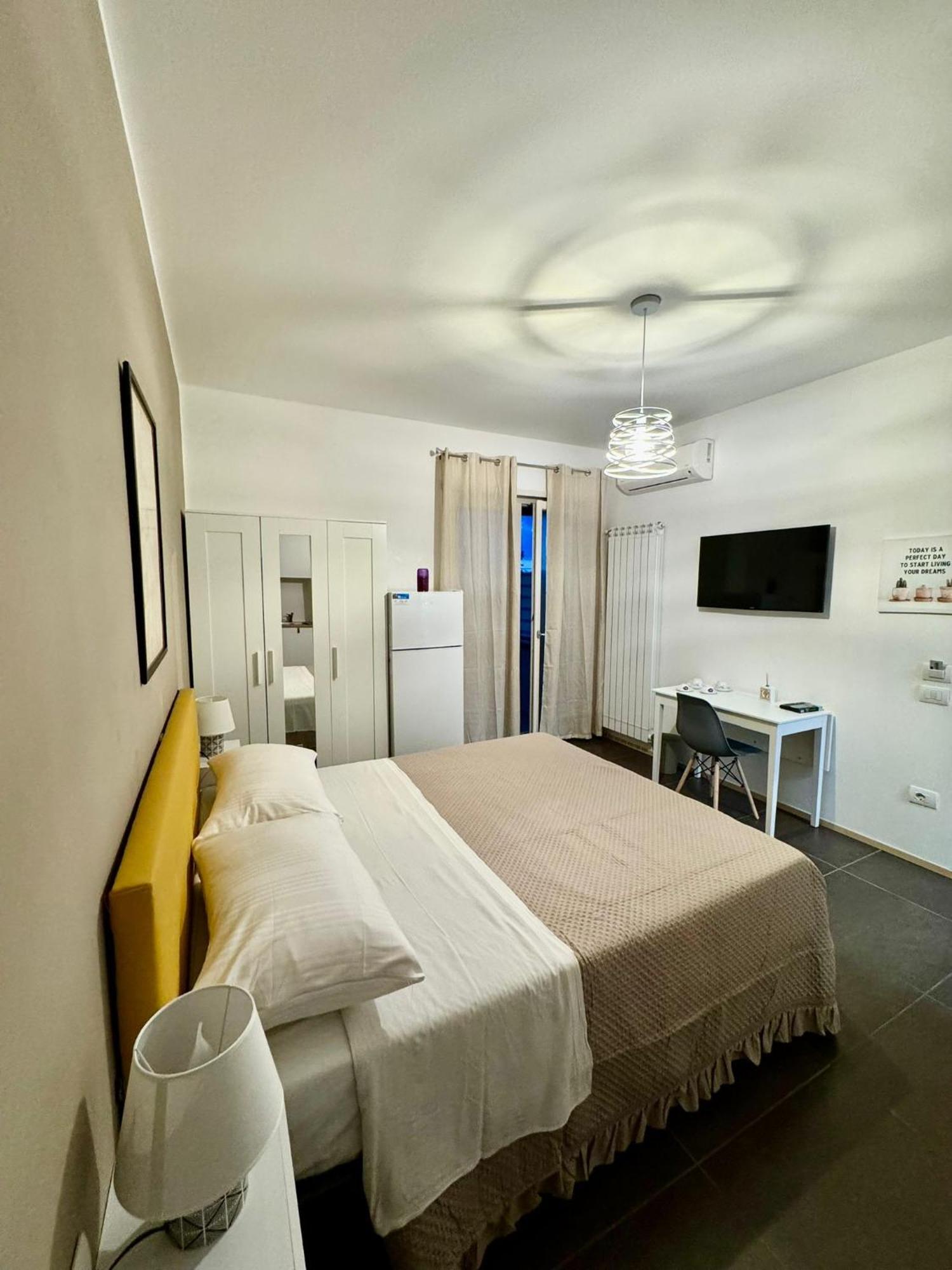 Bed and Breakfast Il Ruggi Bb Salerno Exterior foto